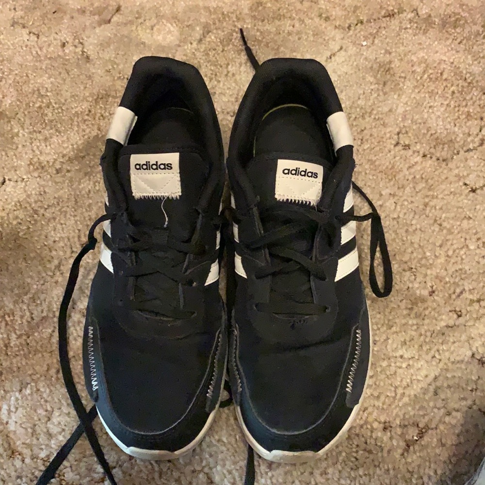 Adidas Retro Sneakers